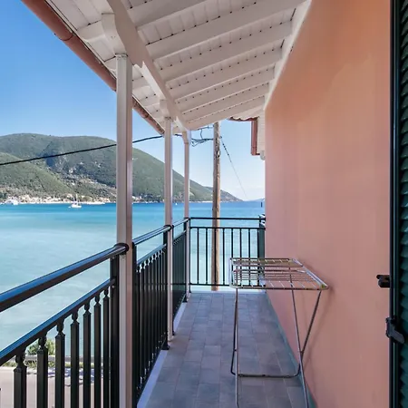 Apartment Apostolos 6 *